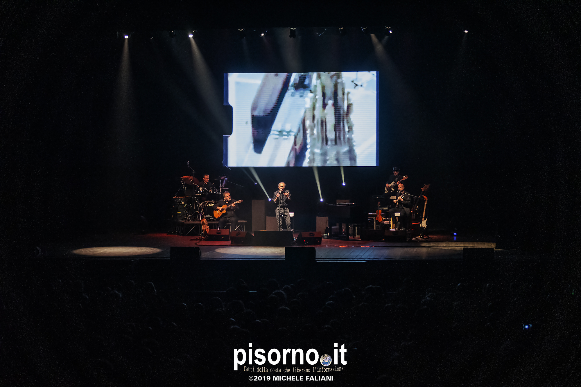 Roberto Vecchioni live @ Teatro Verdi (Firenze, 9 Aprile 2019)