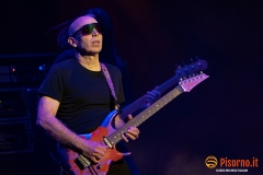 Joe Satriani live @ Teatro Verdi, Firenze, April 30th 2023