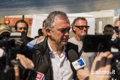 Il Presidente della Regione Toscana Enrico Rossi al presidio dei lavoratori di Grandi Molini Italiani di Livorno