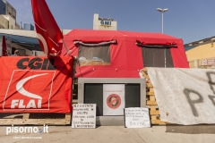 Al presidio dei lavoratori di Grandi Molini Italiani di Livorno