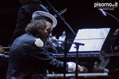 Vinicio Capossela & Orchestra Filarmonica Toscanini @ Villa Bertelli (Forte dei Marmi) 28 Luglio 2018